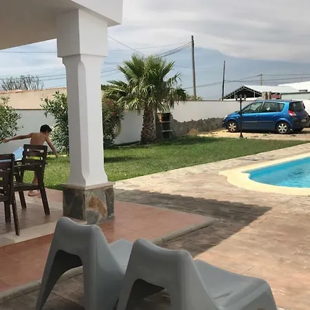 La Primera Piedra *